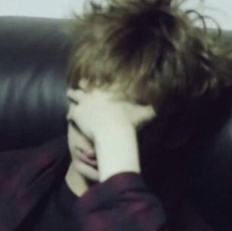 Lütfen bana yarın Mx beylerin yurtdışından döneceğini ve Changkyun'u yolcu edeceğini söyleyin.