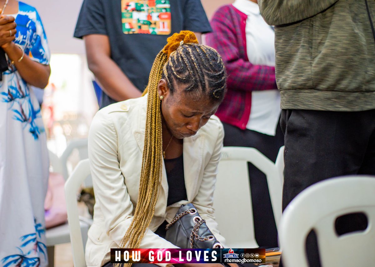 RhemaOgbomoso's tweet photo. We acknowledge God's love in our lives. We ask that as His words come forth today, His Spirit gives answers to the questions in our hearts.
#SundayService
#Prayers
#HowGodLoves
#RhemaOgbomosho https://t.co/WnYu7GTTpG