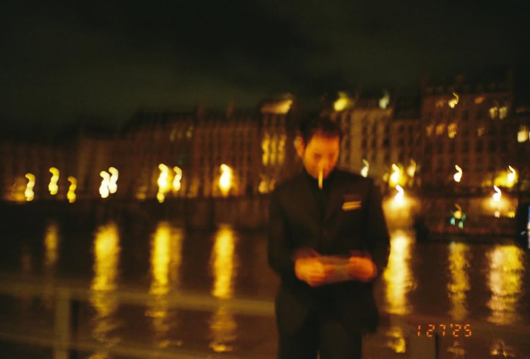 cssantmoon's tweet image. My wise gentleman, handsome &amp;amp; polite Thai-French man, Dr. Trin 🌙💌

📎instagram.com/p/DUfg-B_j8uS/…

#ApoNattawin #Apocolleagues
#ShineTheSeries