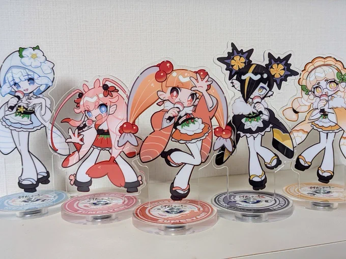 アクスタサンプル届きました クルクル回るギミック付き!!