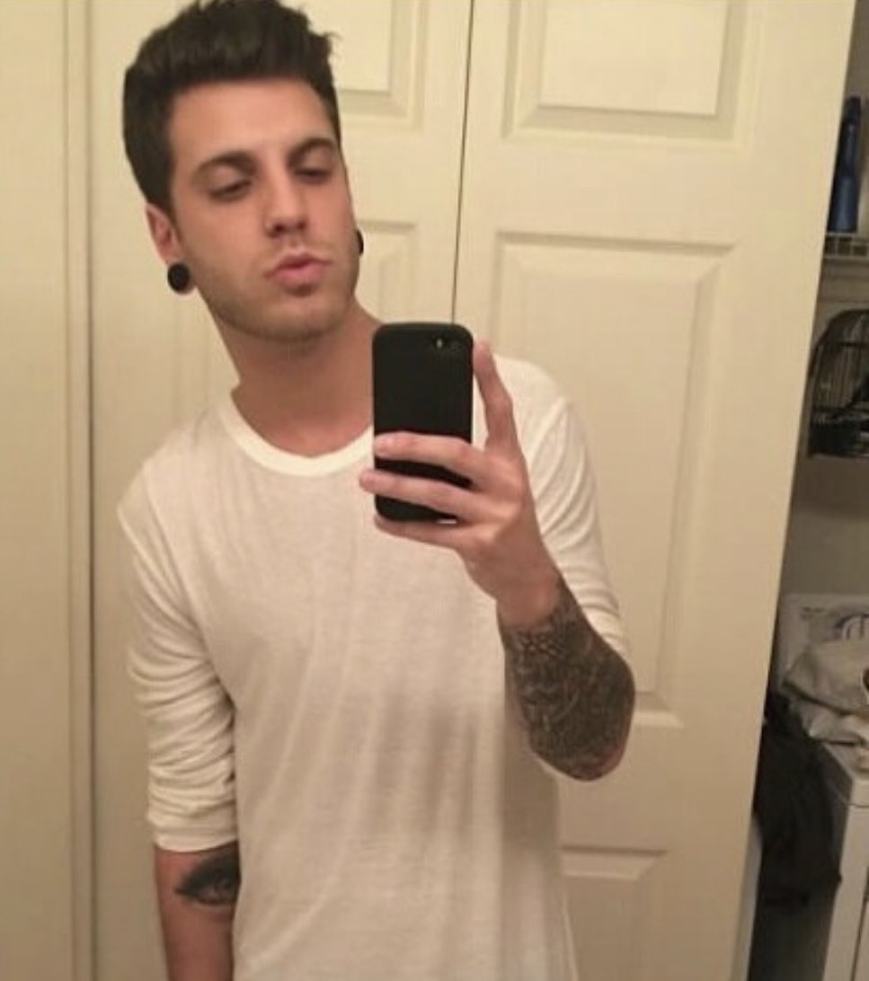 Daily Spencer Charnas 🔪 (@spencercharnas_) on Twitter photo 