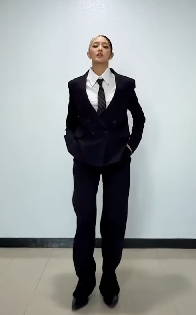 UIN_PSSS_S's tweet photo. 나 여자 허우대 보고 좋아하는 그런 사람 아닌데 https://t.co/ScbRvQLlaq