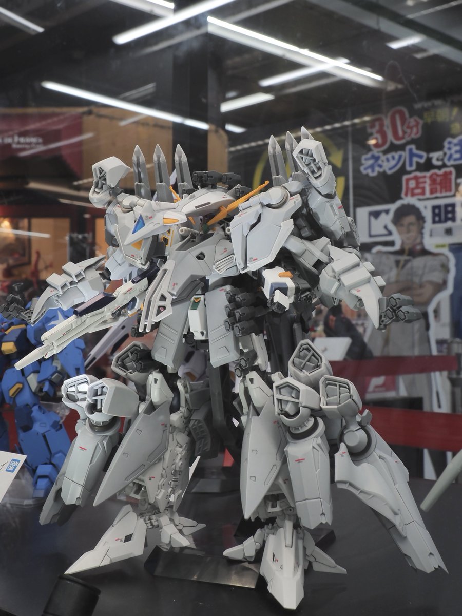 yoshi115t's tweet photo. ヨドバシAkiba
『機動戦士ガンダム 閃光のハサウェイ キルケーの魔女』公開記念イベント

HG アリュゼウス

展示されていました。
本日から2月11日まで開催。
#閃光のハサウェイ #キルケーの魔女 https://t.co/6O877HCFVw