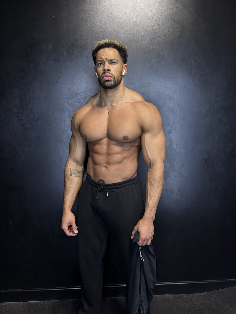 Arran Aro tweet media