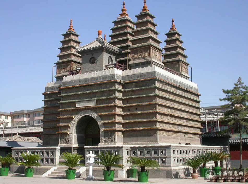 建筑隐藏了什么 7 - 巨型大气电力系统 图一: 慈灯寺,俗称「五塔寺」,位于内蒙古自治区呼和浩特市玉泉区东南部的五塔寺后街,是一座藏传佛教格 ...