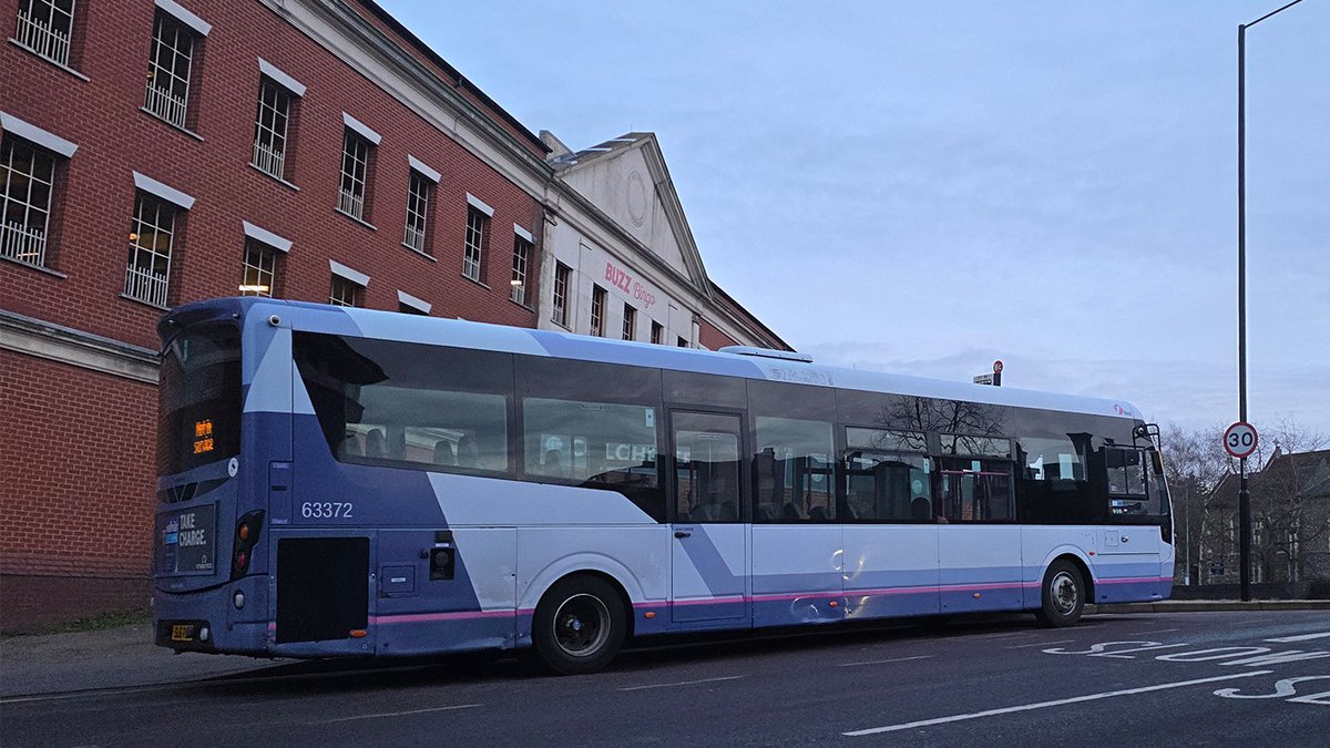 WillsBusSpot's tweet photo. #FirstTransfer 31/01/26
A recent transfer to Colchester from First Portsmouth via Basildon is Wright Streetlite 63372 SL16 RBO, pictured in Stanwell Street, Colchester last weekend. https://t.co/CT09kIQqqk