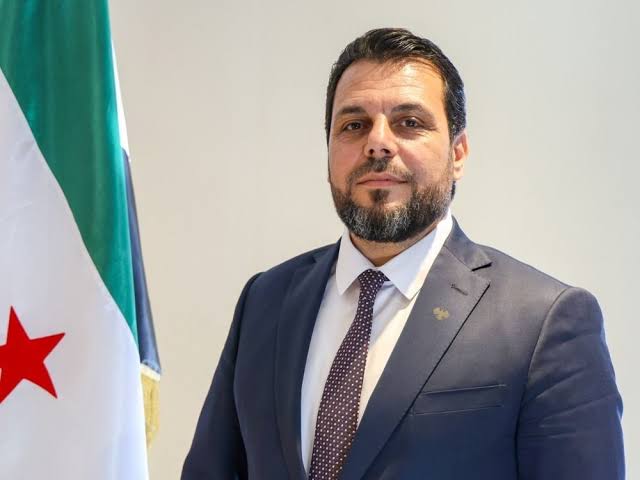 ShamScope's tweet photo. 🔴 مدير إدارة الشؤون العربية في وزارة الخارجية محمـد الأحمد: 
📌 نتابع ببالغ الاهتمام أوضاع المواطنين السـوريين فـي جمهورية #مصر العربيـة الشقيقة
📌 منذ مطلع العام أجرينا لقاءات مكثفة مع الجانب المصري لتنسيق الجهود وتذليل العقبات التي تواجه أهلنا هناك

#سوريا #دمشق #القاهرة https://t.co/YLuZHSOQDI