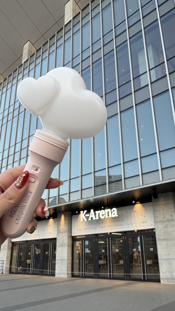 momoyan318825's tweet image. 今更ながら
Kana Nishino Special Live
“Christmas Magic”
K Arena  day1

金髪カナやんギャル可愛い
まさかの「愛のかたまり」イントロで発狂
ベスフレ大合唱はめっちゃ感動🥺
新曲「君のせい」サプライズ
DVD &amp;amp; Blu-rayリリース決定

#西野カナ
#西野家
#christmasmagic