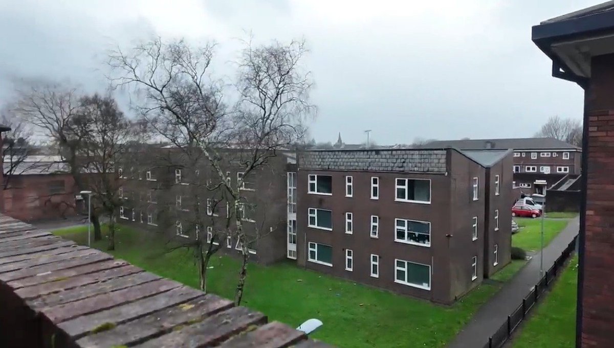 I will forever be fascinated by the relentlessly bleak aesthetics of parts of Northern England. Oldham.