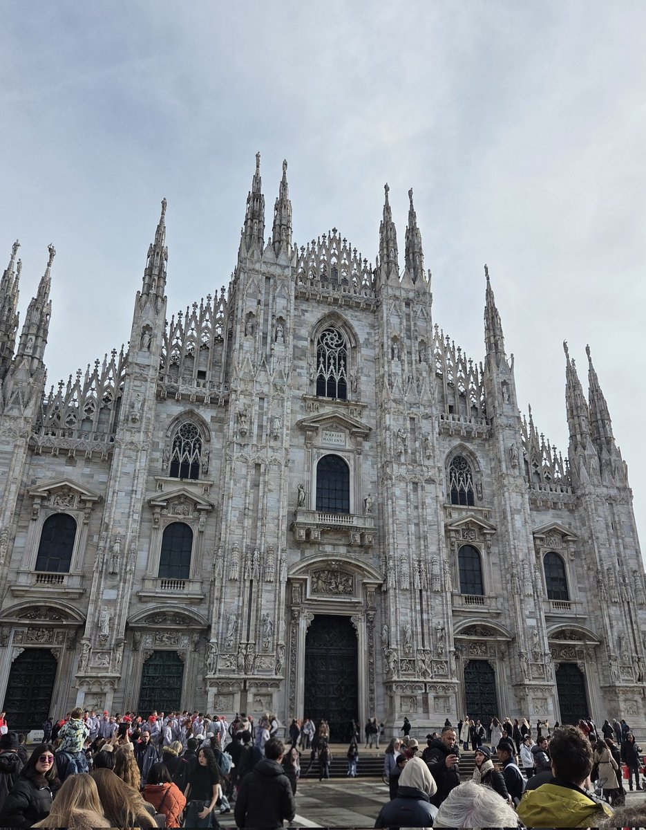 enhypenweverse's tweet image. [ #성훈’s Post ] 260208

#SUNGHOON: IN MILAN

(1/4) 

@ENHYPEN_members @ENHYPEN #ENHYPEN #엔하이픈