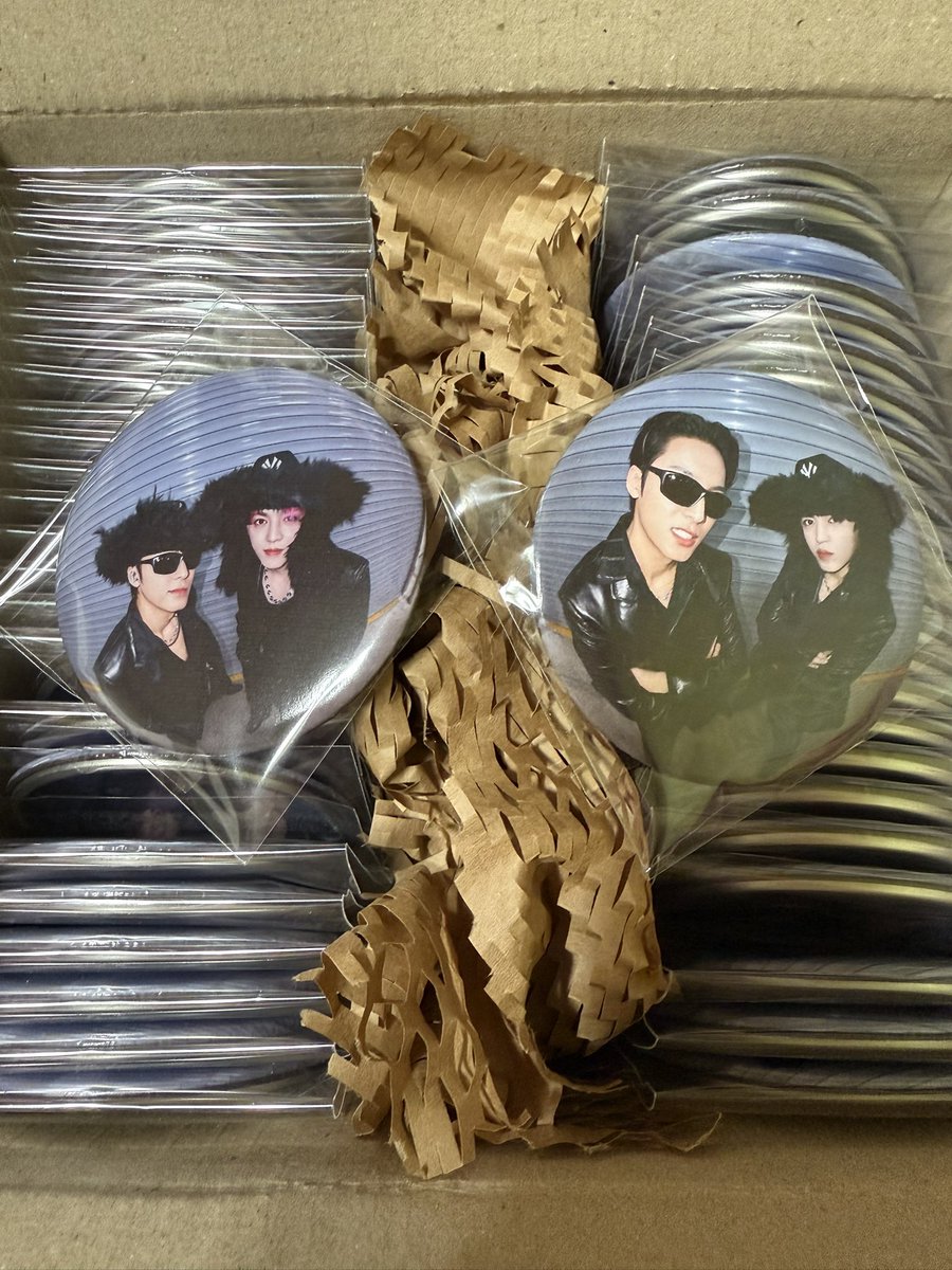 ✨CXM DOUBLE UP LIVE PARTY in BUSAN ✨

🖤 날짜 ・  2026. 02. 14 (토요일)
🖤 물품 ・  손거울 디자인 두개 중 랜덤
🖤 수량 ・  각각25개씩 총50개
🖤 조건 ・  #RT
🖤 착장 및 시간 장소 ・ 당일 공지 (타래 확인)

#콘서트나눔  #svt  #CxM  #scoups  #mingyu