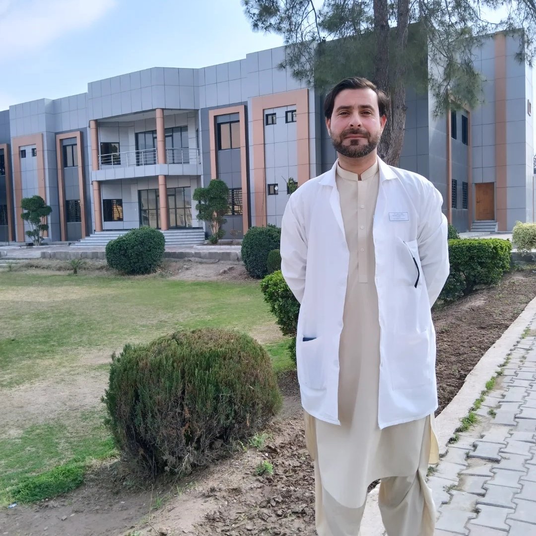 izajikhan's tweet photo. #NewProfilePic https://t.co/OF4zcDPuXm
