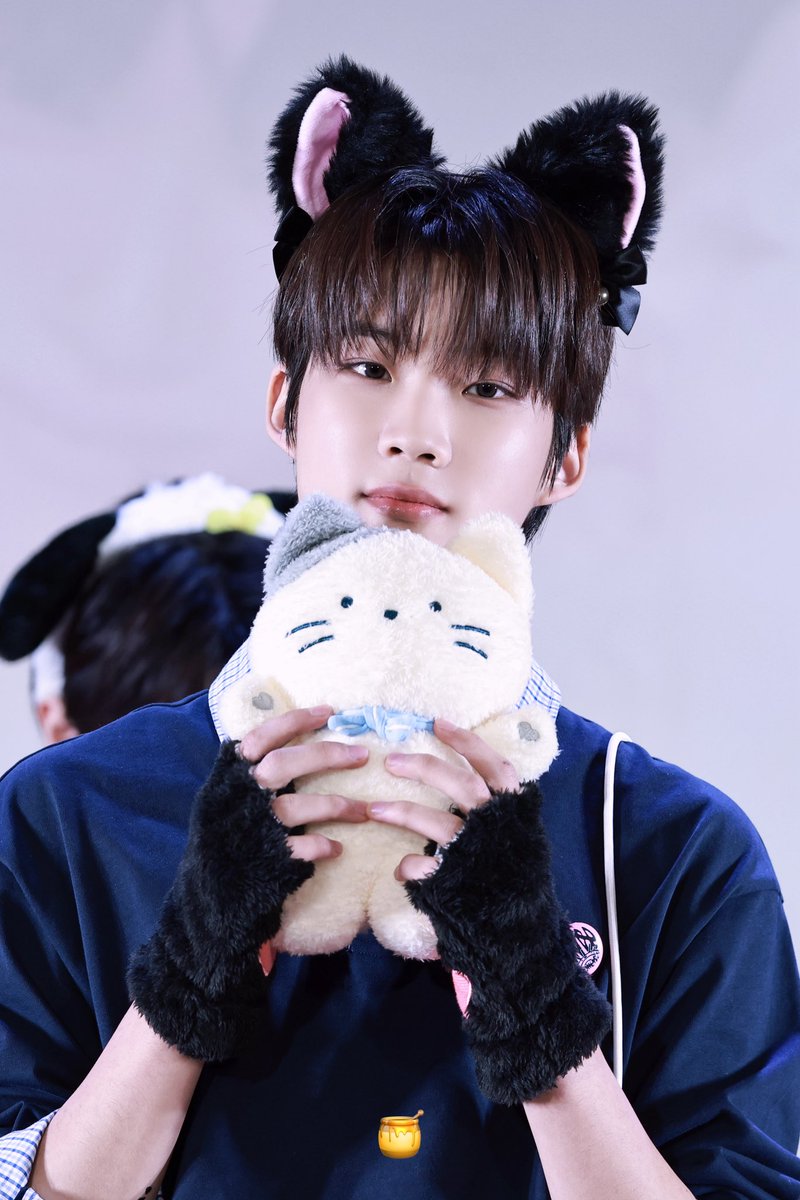 Hhaniii_0's tweet photo. 20260208 대만

우와😧

 #박하유찬 #PARKHAYUCHAN
 #더윈드 #THEWIND https://t.co/PHLTS59sMh