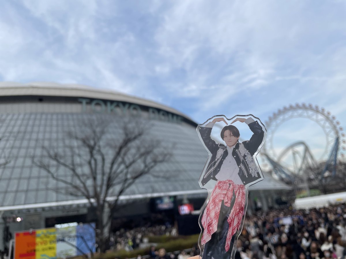 しおりん tweet media