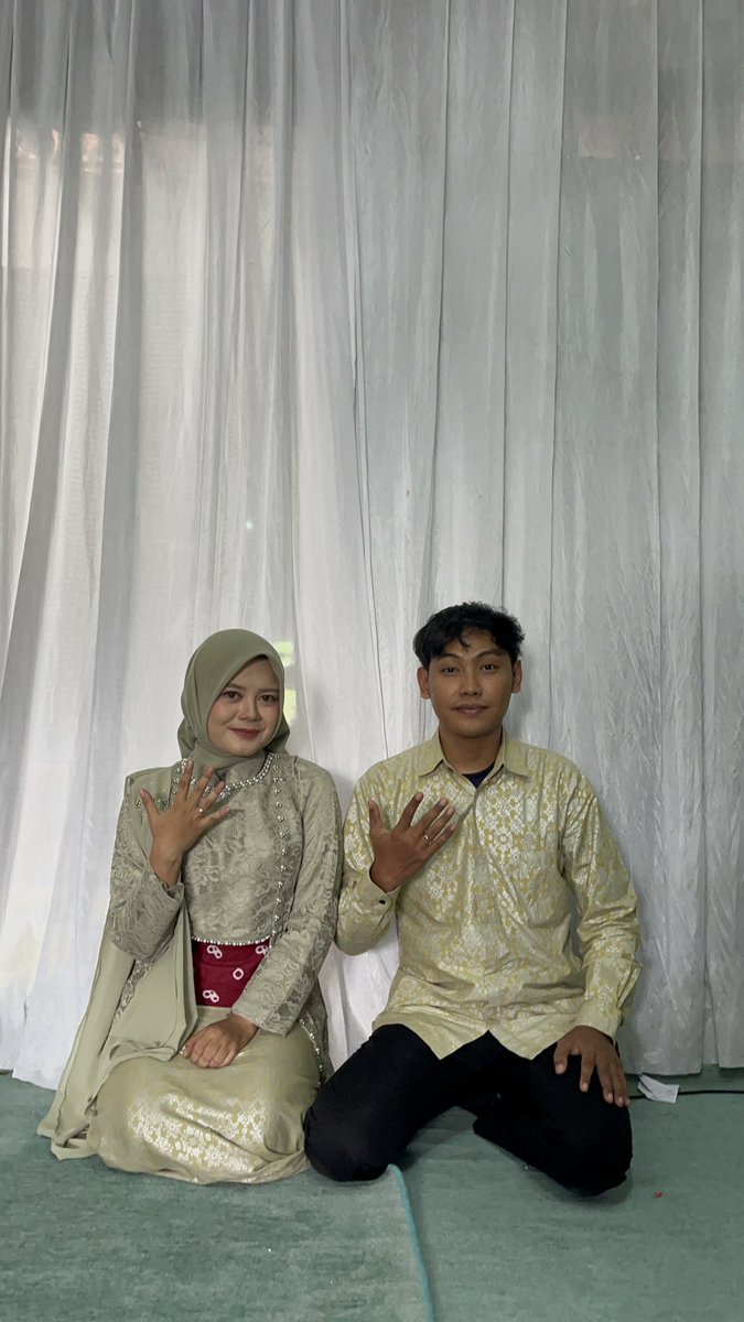 dputeri400's tweet photo. Now fiancee https://t.co/oWOeq3rgbv