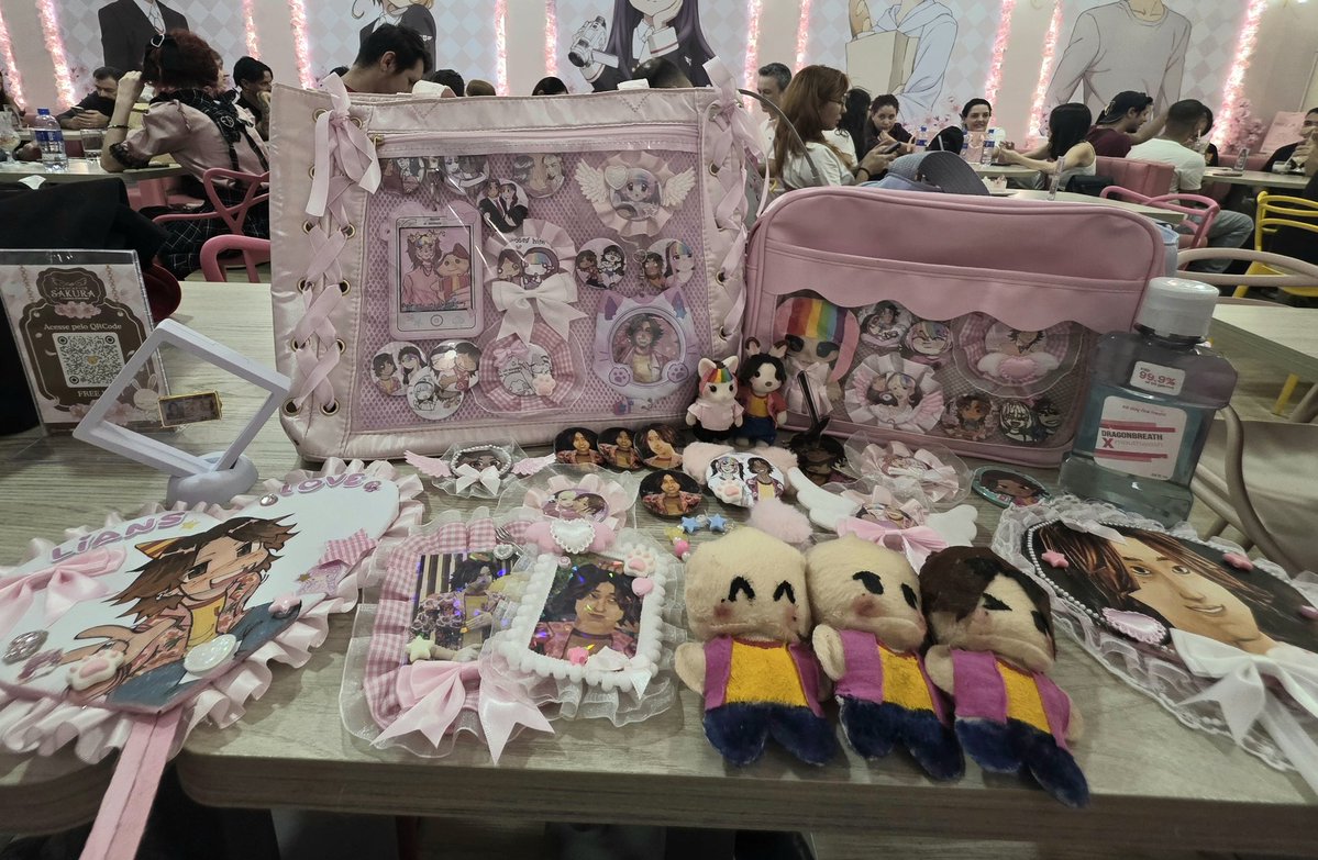 YO #yumetwt WHAT DO Y'ALL THINK OF MY OSHIKATSU SETUP 😋