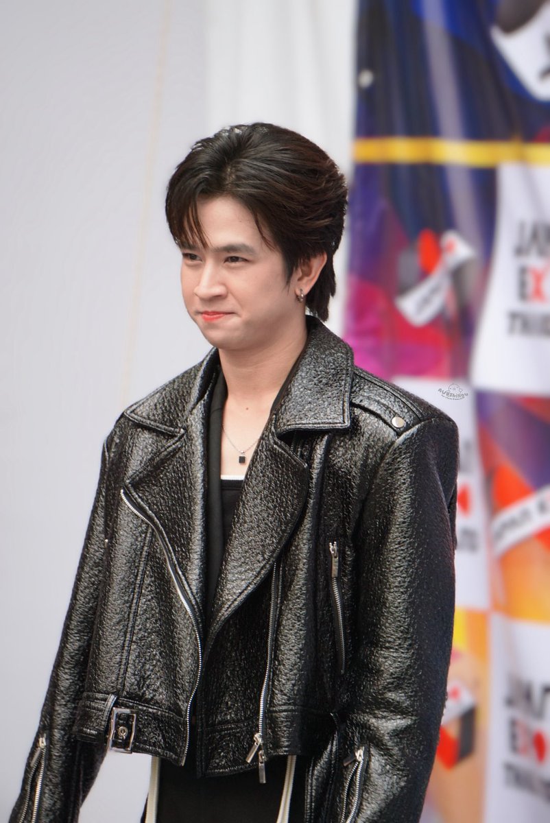 เบ่งแก้มโชว์ซะเลย 🐣🥰🤏🏻

#เจ้าแก้มก้อน #Fluke_natouch