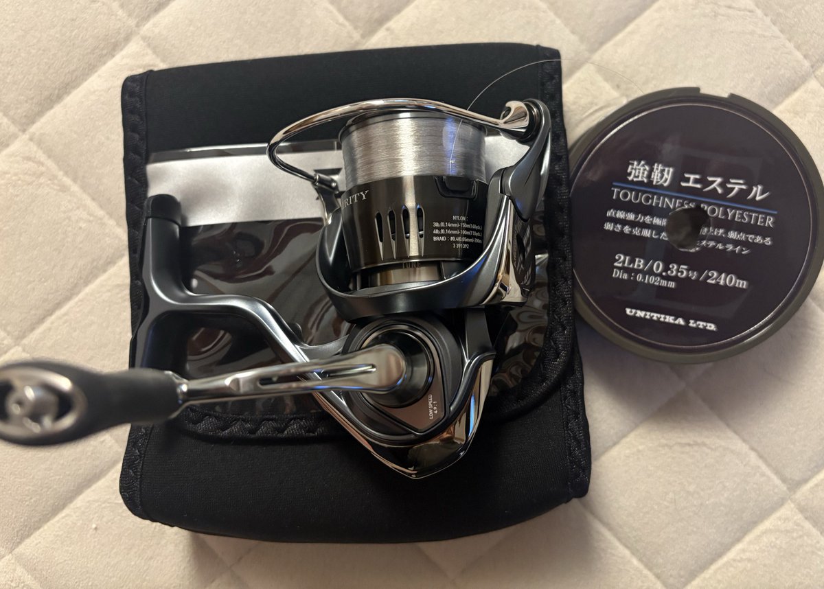 Kptn473070KP's tweet photo. 昨日のユーランド清水川で活躍してくれたマイクロ用エアリティ🎣
アベレージが大きいので0.35号の強靭エステルでチャレンジ、十分戦えました🫡
ただ、ファイト後はラインが伸ばされた事により流石にヨレました。強風とヨレでライントラブルは2回。
iosのダイレクト要導入かなぁ…🤔
#daiwa
#unitika https://t.co/8I0S6U2FeM