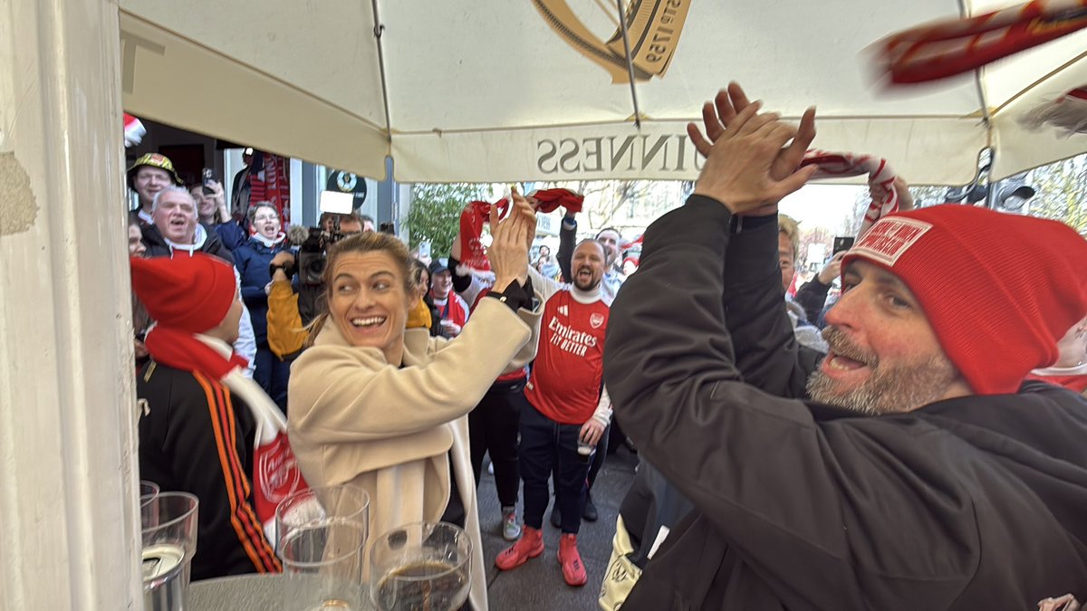 Gooners V Cancer tweet media