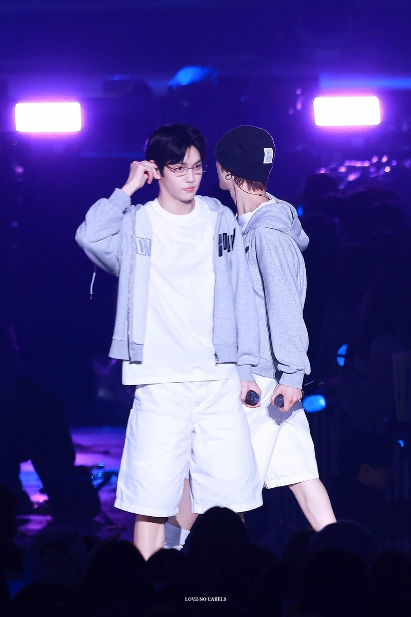 LOVE NO LABELS tweet media