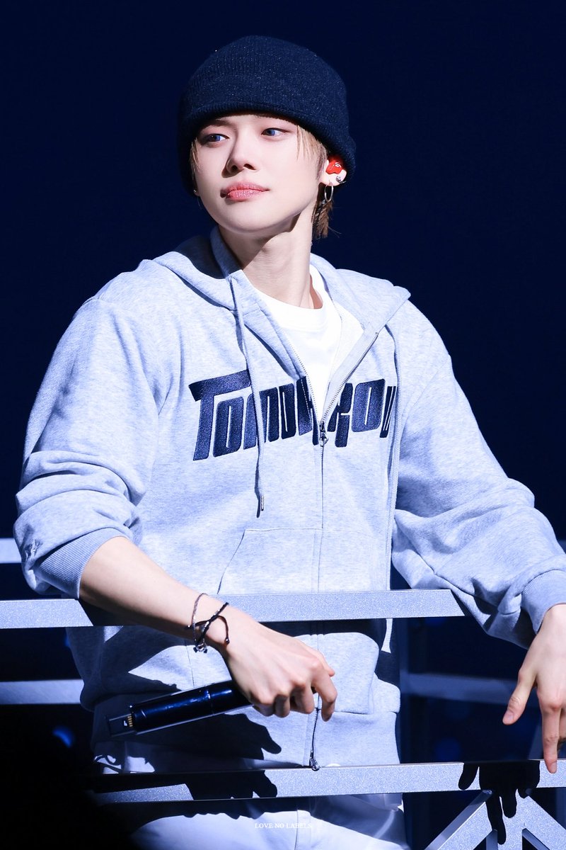 LOVE NO LABELS tweet media