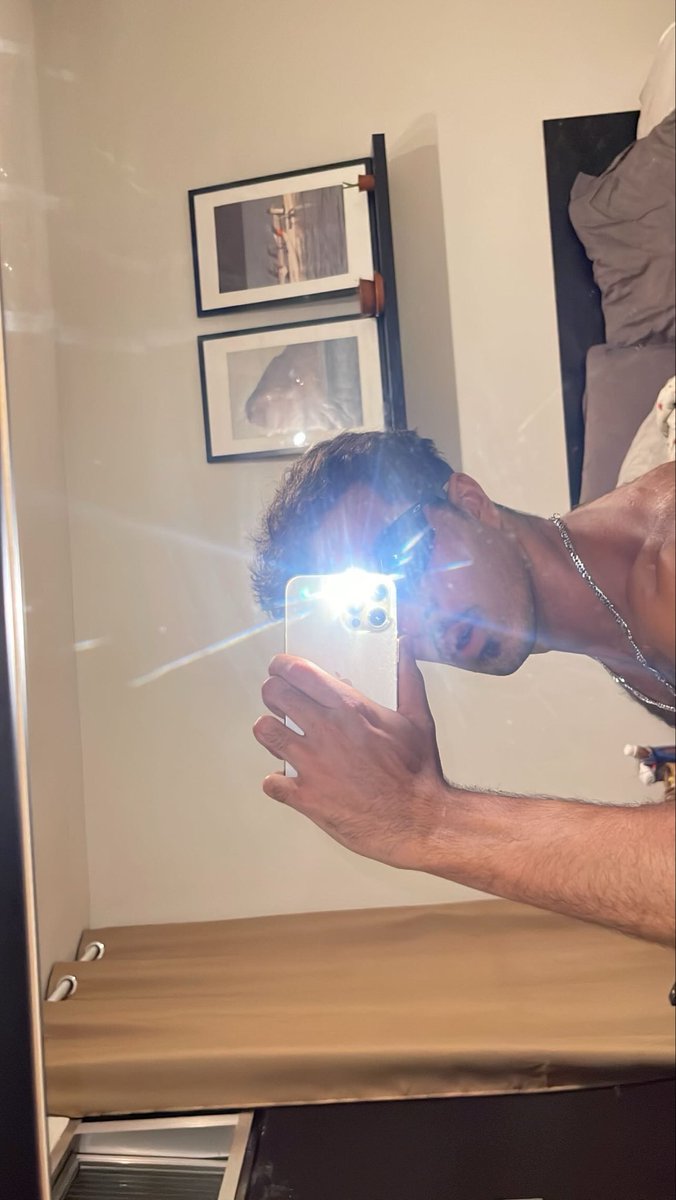 Um like e eu platino meu cabelo na sexta