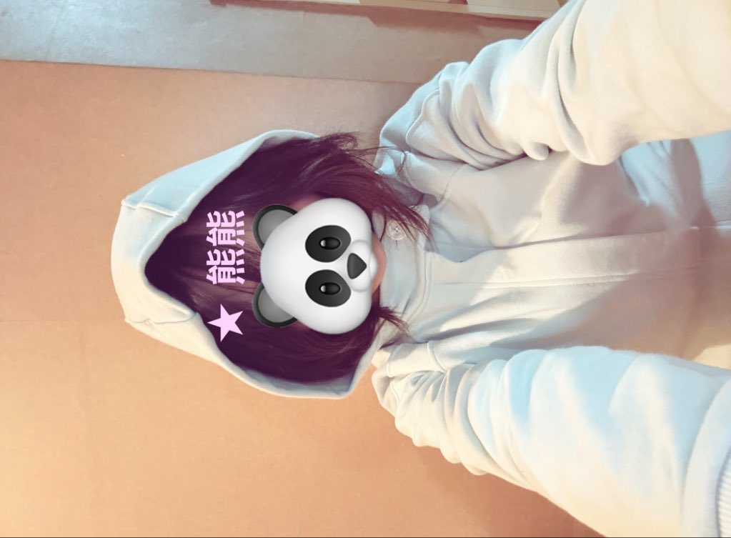 tsiruetlA's tweet photo. 너무 추워🥶 https://t.co/exKue3MQTk