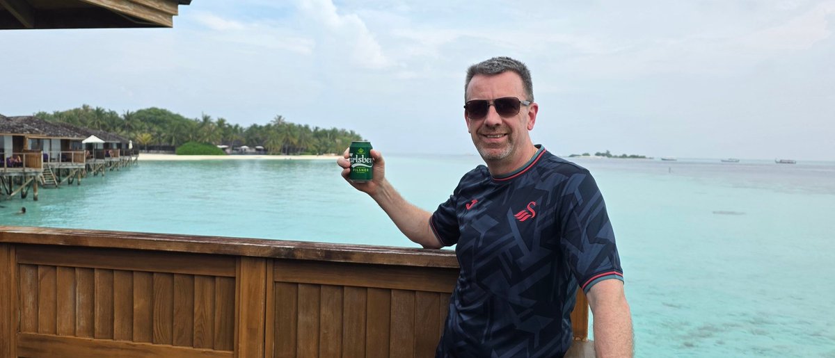 seanymogs's tweet photo. #jacksathome Almost gutted to be missing the Swans Ant but just landed in the Maldives... I think I Know where I'd rather be 😀🦢

But I'll still be watching 💪 https://t.co/qgvZFaeRRs