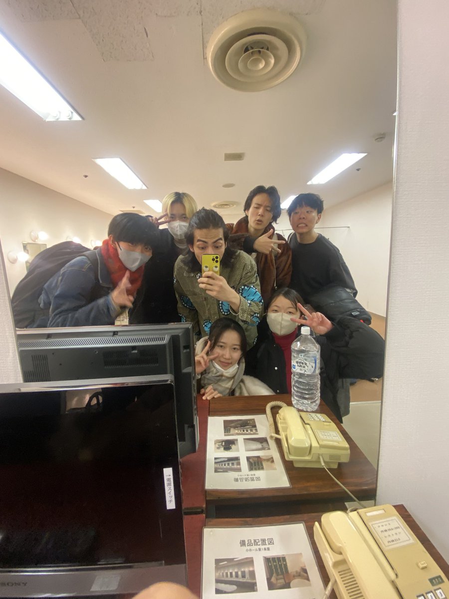 ken__see38's tweet photo. 終演しました！

雪降る中劇場に足を運んでくれた皆様、遠い中���当にありがとうございました😭

初脚演で至らぬところばかりでしたがお客様、運営の皆様、そしてジェシーのみんなのお陰でカートゥーン演劇最高に楽しかったです‼️

舞台上のワクワクが客席を包む瞬間が自分はとても好きです

感謝🐮 https://t.co/fn53mvYvf9