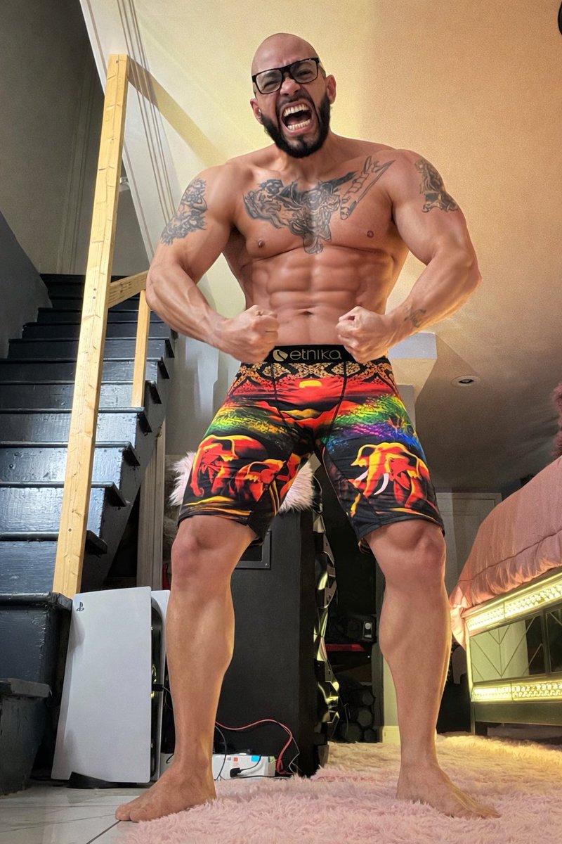 Level_up215's tweet photo. Been a while since I posted just been at the gym working on myself https://t.co/psQX8r4him