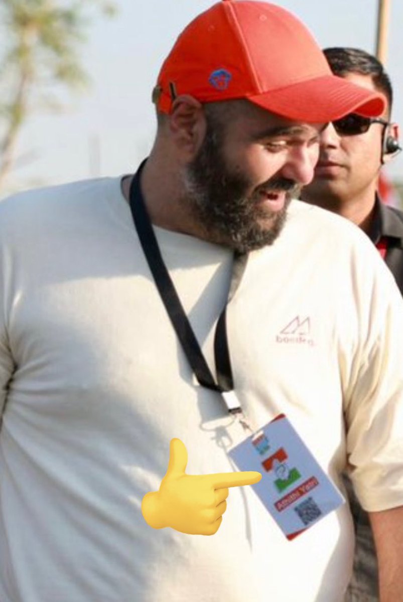 - Kamra fled to Tamil Nadu to evade arrest

- Attended Bharat Jodo Yatra wearing ID card like a puppet

And he has the audacity to call actors as cowards for attending RSS event.