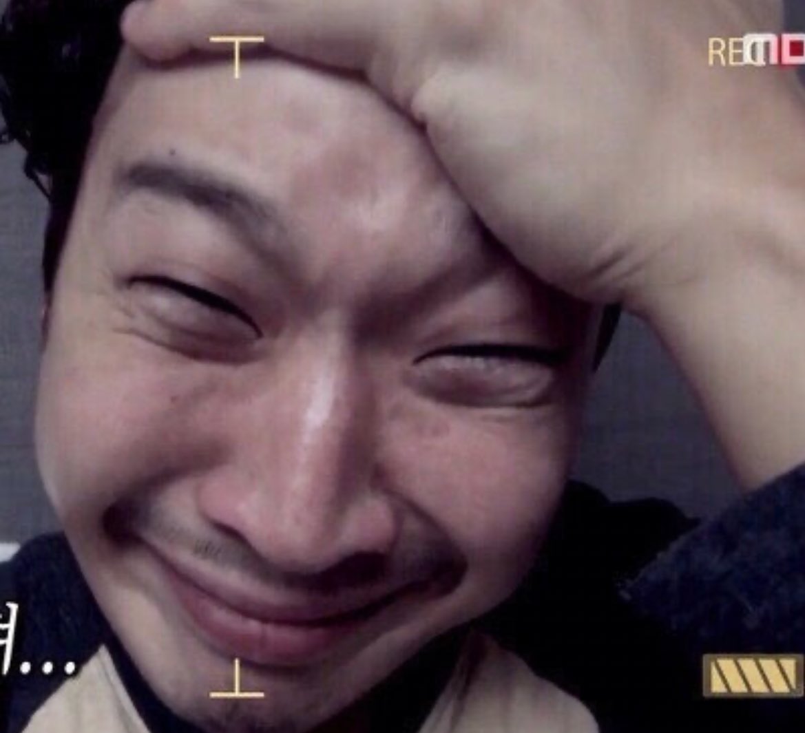 6thousandwon's tweet image. 런닝맨 연령고지 담엔 멋진 것도 해주면 안돼...?
다들 수트입고 비싸고 멋진 거 입고 분장 좀 그만하고 때려쳐아아니 좋은데 물론 좋은데 멤버들 의견 다 좋지 좋은데 근데 딱 한번만 화보같은 느낌으로쫙빼주면정말좋겠다가발도그만쓰고민둥머리도그만하고벌칙쇼좀그만하고제발제발딱한번만