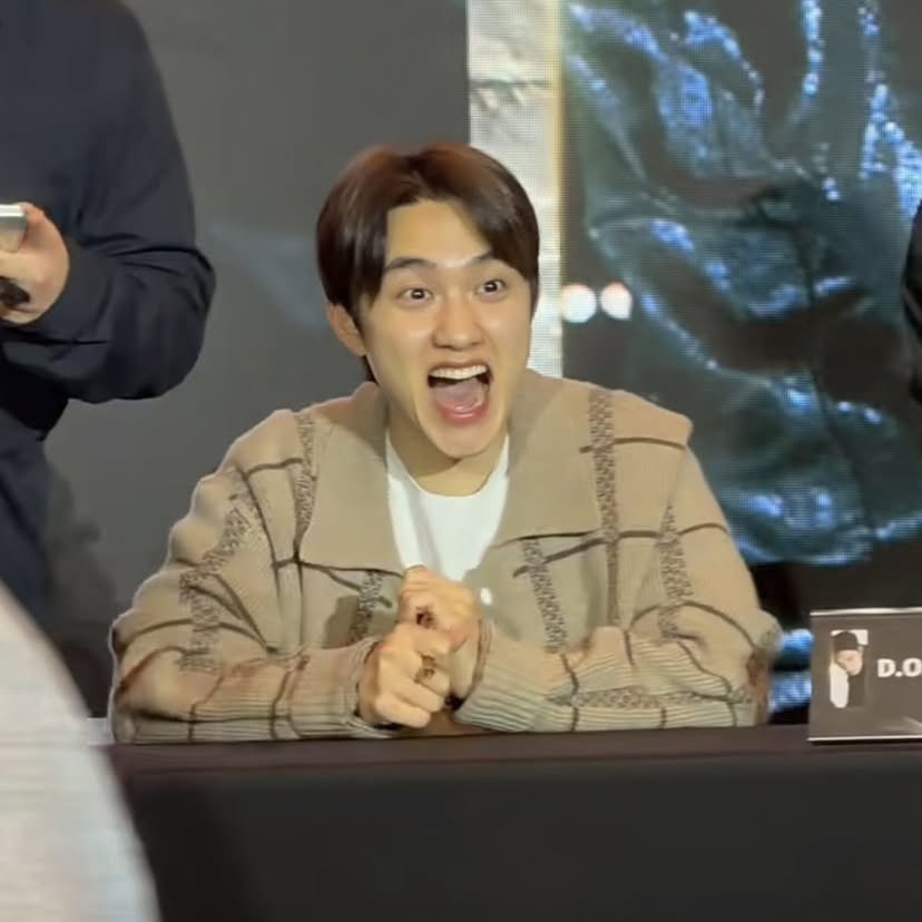 Peek-a-boo 🫣🤗😂