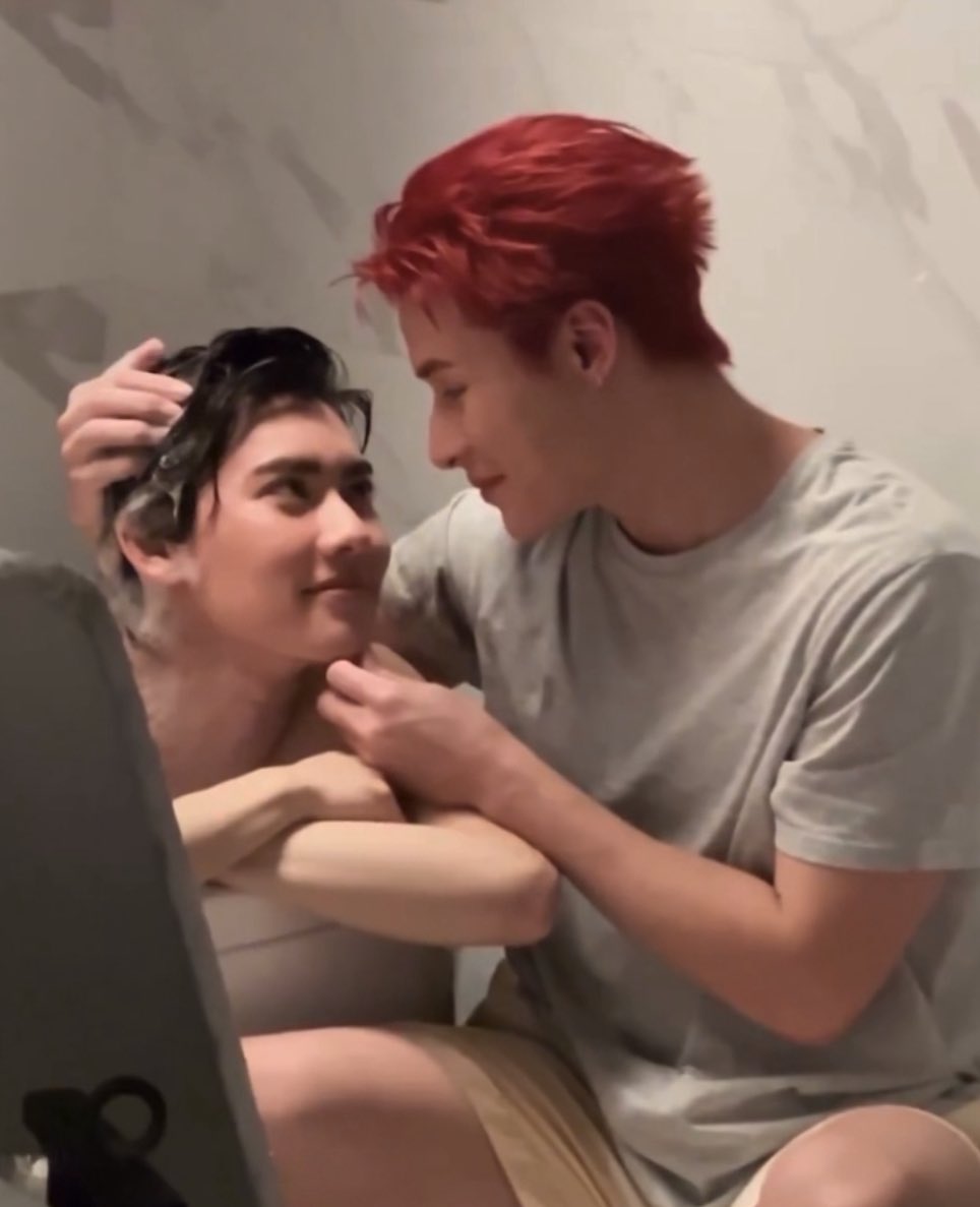 mellovertea's tweet photo. let’s keep voting for seydarin!! the votes are unlimited so better give them as many as possible 😽

#MCTT #MichaelTopten 
#michaelkvs #Toptenss https://t.co/idzE4N0SzJ
