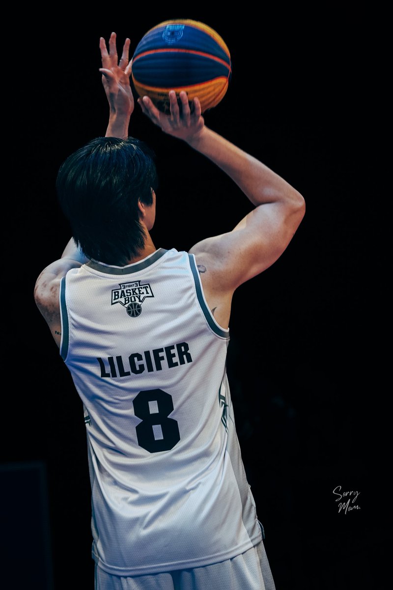 Moonlight 🌙☔️

#Meennicha8 
<a href="/nichameen8/">Meen Nichakoon</a>