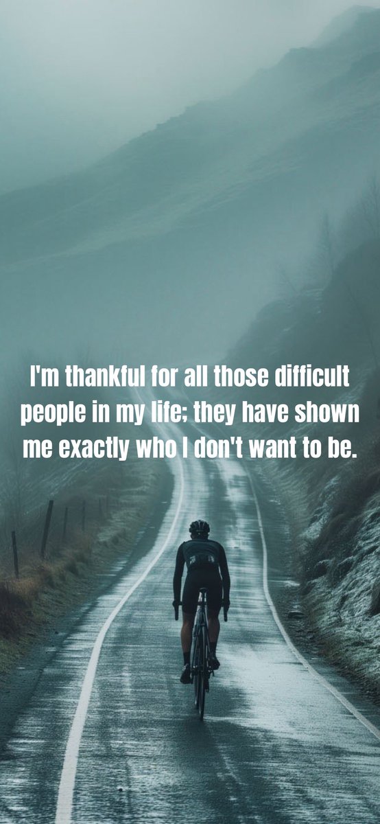 ahaksar's tweet photo. There is always a silver lining…you can learn from difficult situations, difficult people, difficult days…just change your perspective and look for the lesson.

#mindset #consistency #FitterMindz https://t.co/8uUI8nRVTh