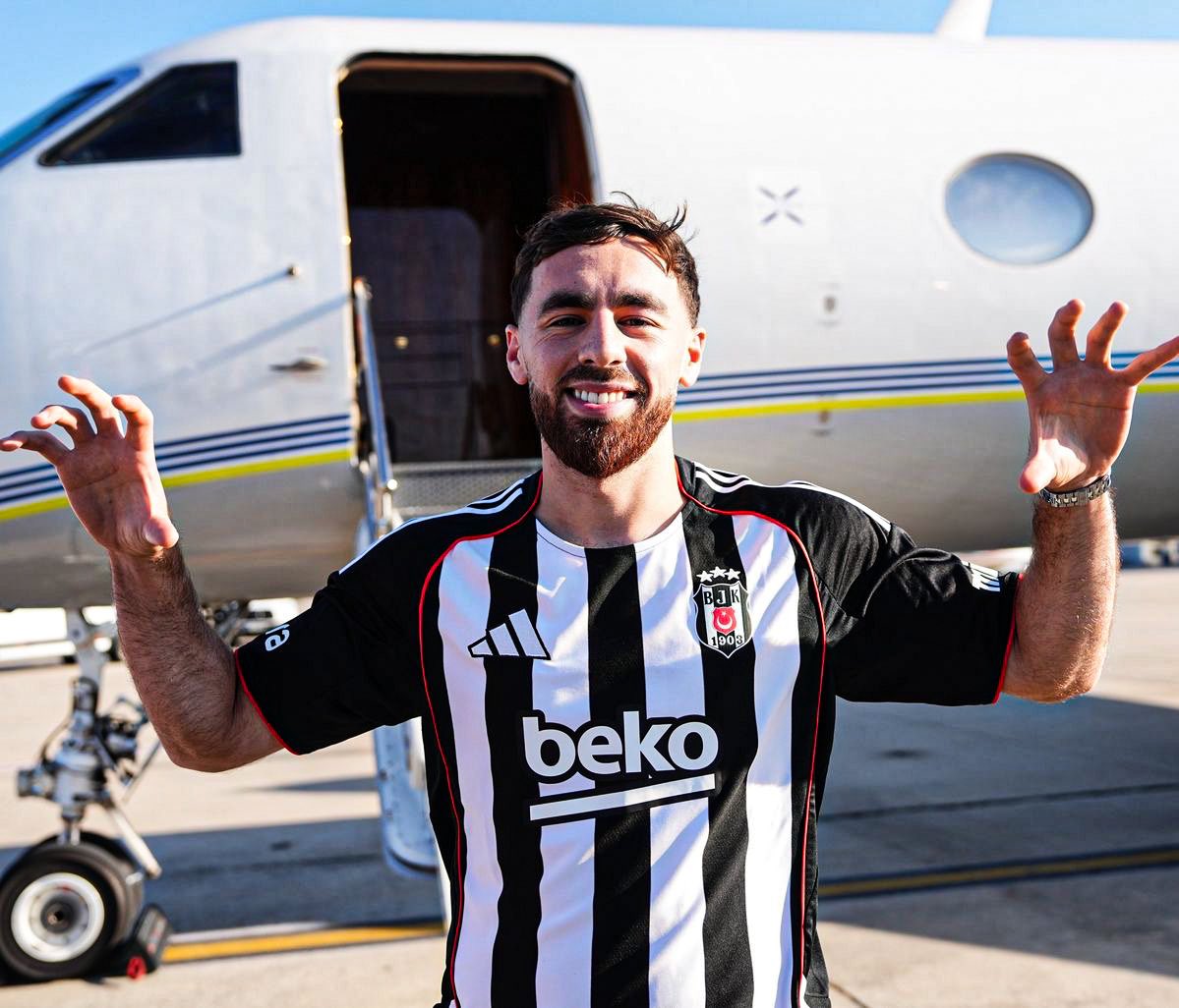 _nexuskartal's tweet photo. Beşiktaşlı hesaplar için takipleşme etkinliğine başlıyoruz!  

1K altı Beşiktaşlı hesap kalmasın. 🦅  

• Beğen &amp; RT at  
• Bizi takip et (geri takip var)  
• Yorumlara “gt” yaz, gt yazanları takip et  

Başlayalım! https://t.co/9YP1RQTS34