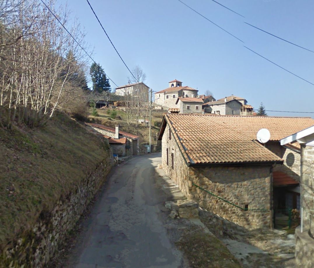 JoeyToroArt's tweet image. I used to save locations I found while playing Geoguessr and turn them into weird cs maps