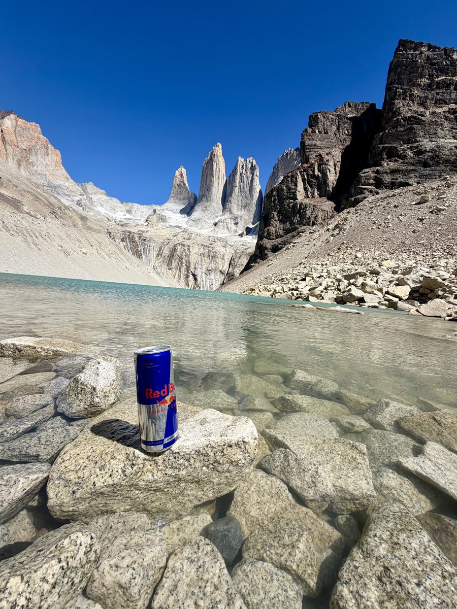 tati_bedoya's tweet photo. @redbull thanks for the motivation! Made it to the top of our hike in Patagonia! #redbull #patagonia #patagoniaargentina https://t.co/TbKXugPlDH
