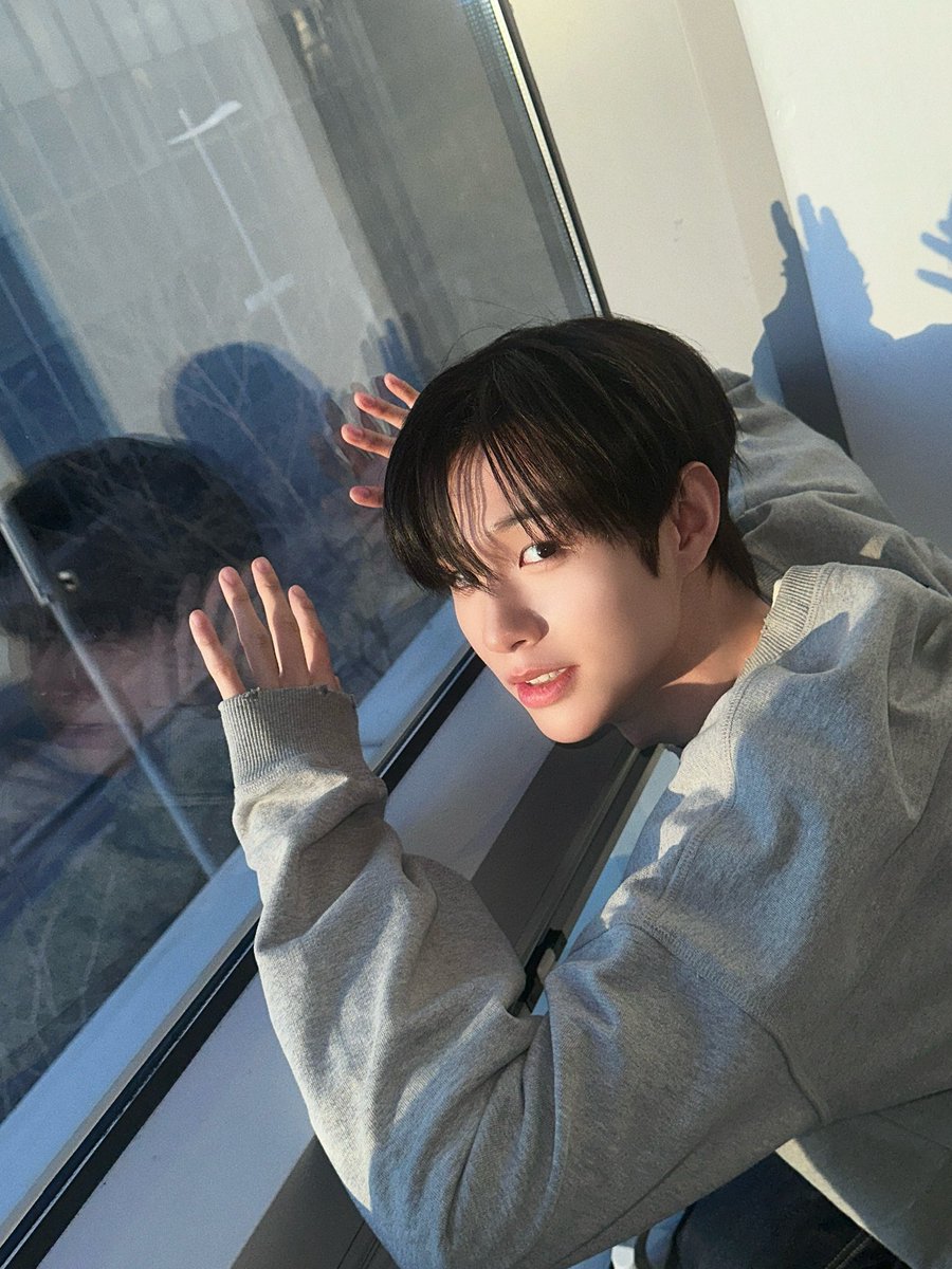 따뜻해~~!! 햇빛 ☀️

#김성민 #KIMSUNGMIN 
#CLOSEYOUREYES #클로즈유어아이즈
#CYE #클유아