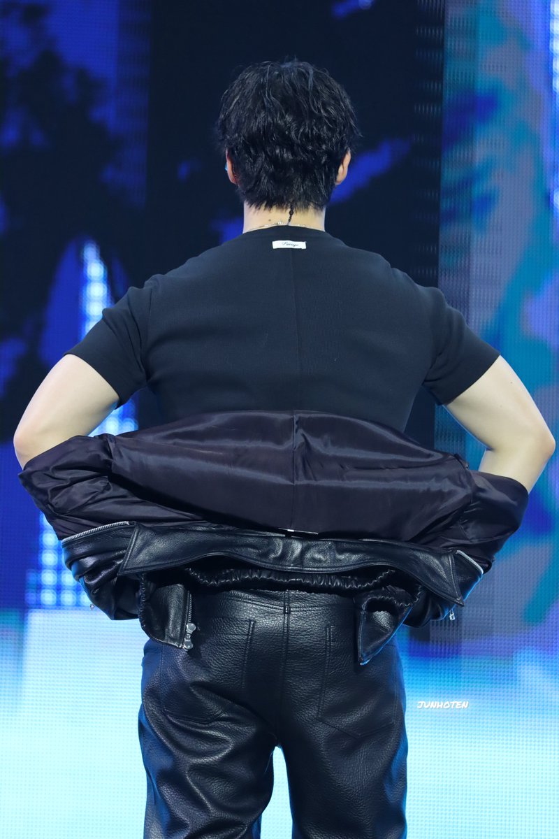 이준호💛

#2026_LEEJUNHO_FANMEETING 
#이준호 #LEEJUNHO    #イジュノ    #李俊昊   #o3cltv