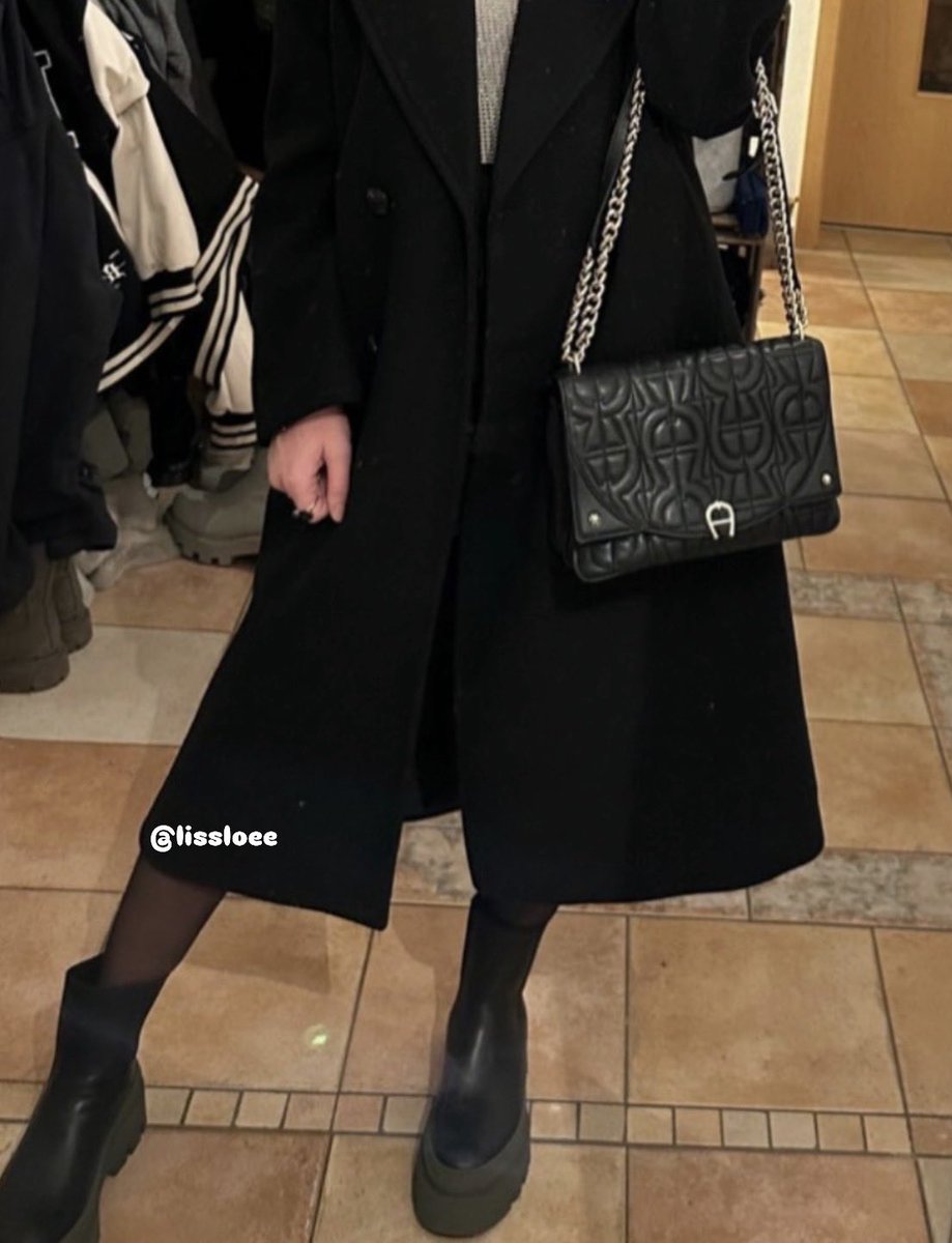 LissLoee | Mistress, Herrin, Göttin tweet media