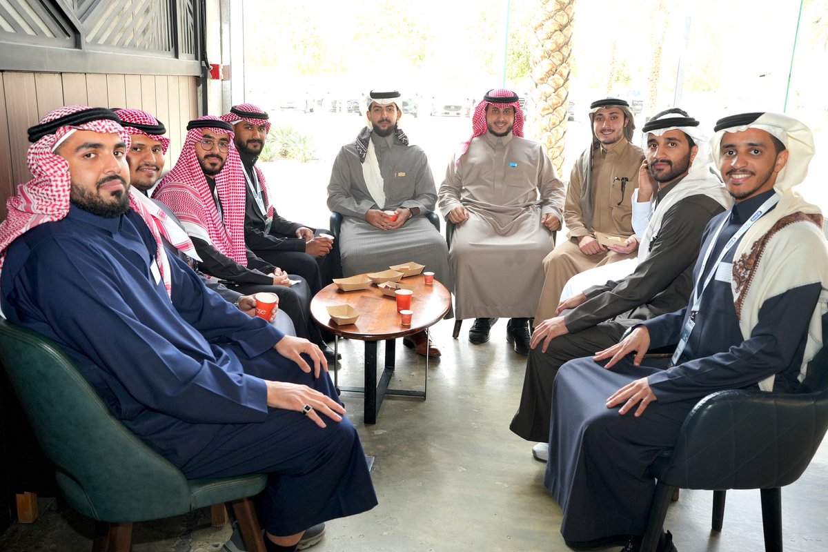 كلية طب الأسنان tweet media