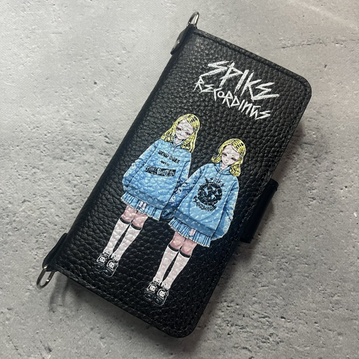 HISASHIさん（GLAY）コラボアイテムのツインズデザイン手帳型レザー