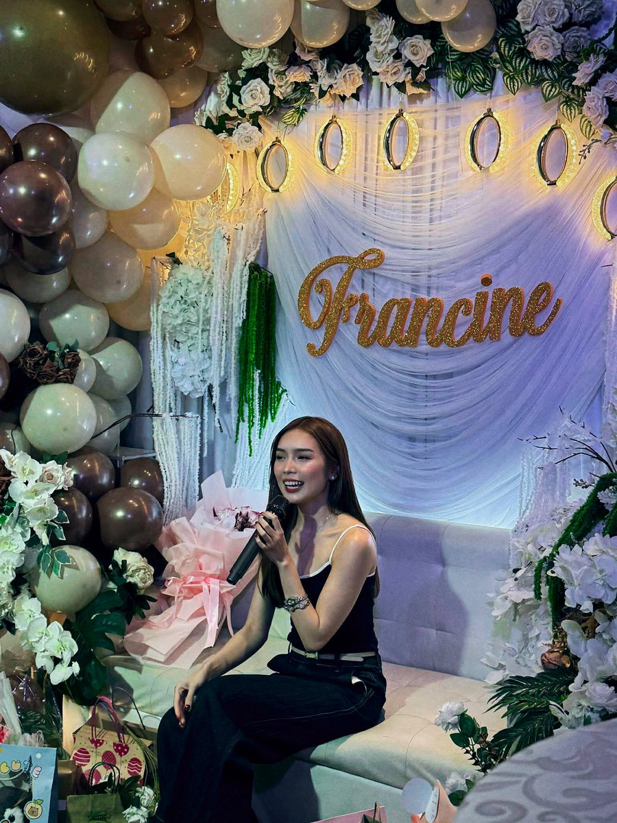 CarreLs Official tweet media