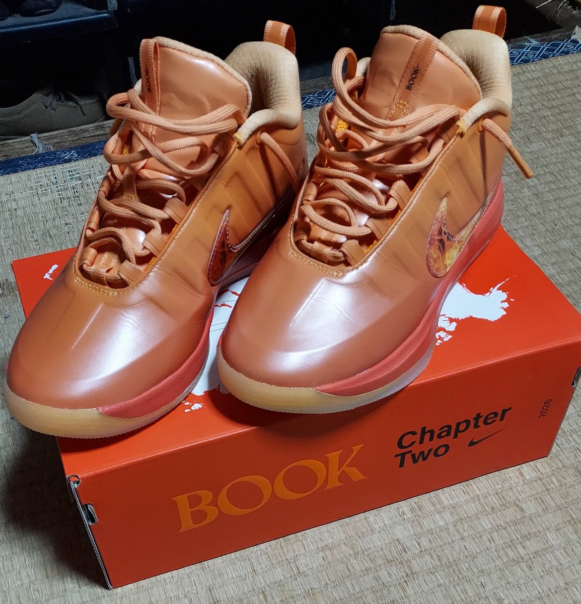 ysmsengoku's tweet photo. BOOK 2 PHOENIX (GALLERY・2購入)
🏀クラブチームの練習試合にて審判で履きましたが…フィット・サポート・グリップはGood👍でした✨️
アッパーは足入れ時は固かったですが履いていくうちに固さはほぐれていきます。
クッションのクシュロン3.0は1より固い分､沈みは感じません。 https://t.co/ha53jS71Vx