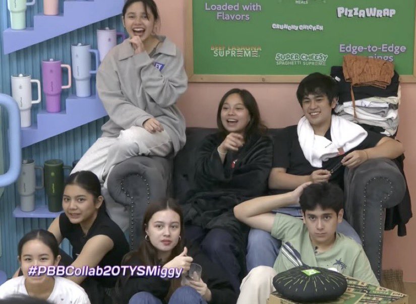 mj ✮⋆˙ tweet media