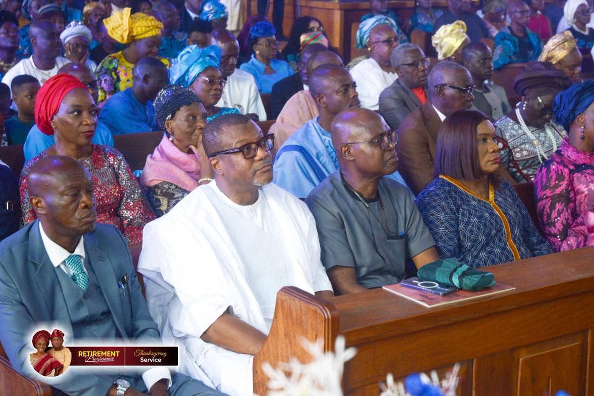 Both the Main and Children’s Sanctuary Choirs ministered powerfully to honor Rev. Kayode Ilupeju at his thanksgiving and retirement service. Voices raised across generations for a faithful leader! 
#GnbcLagos #RetirementService #GNBCChoir #Thanksgiving #day3Highlights