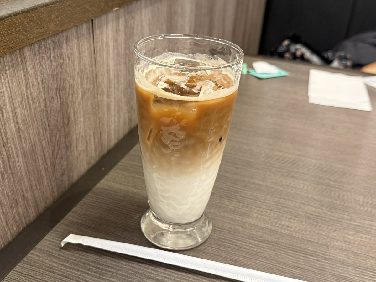 帰りは東名高速も国道も通行止めで
道が渋滞で帰宅が遅くなるため
途中で食事してから帰宅しました✋
選挙はギリギリ間に合った！
会場は片付け始めていたし😅