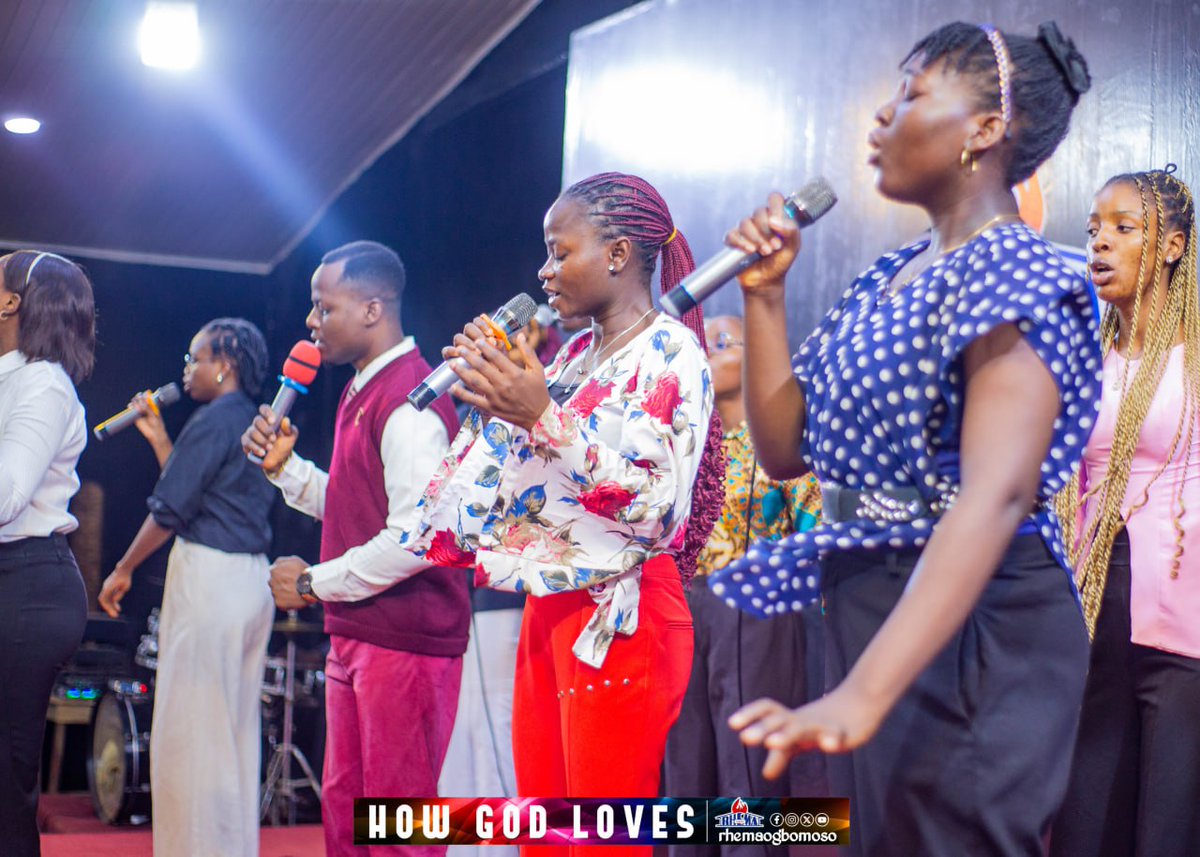 RhemaOgbomoso's tweet photo. Great is Your love for me
Great is Your mercy
Great is Your grace
Always covering me
So undeserving
You still look out for me
Great is Your love
Always covering me
#Choirministrations
#HowGodLoves
#Sundayservice
#Rhemaogbomoso https://t.co/IP44dfnzTB